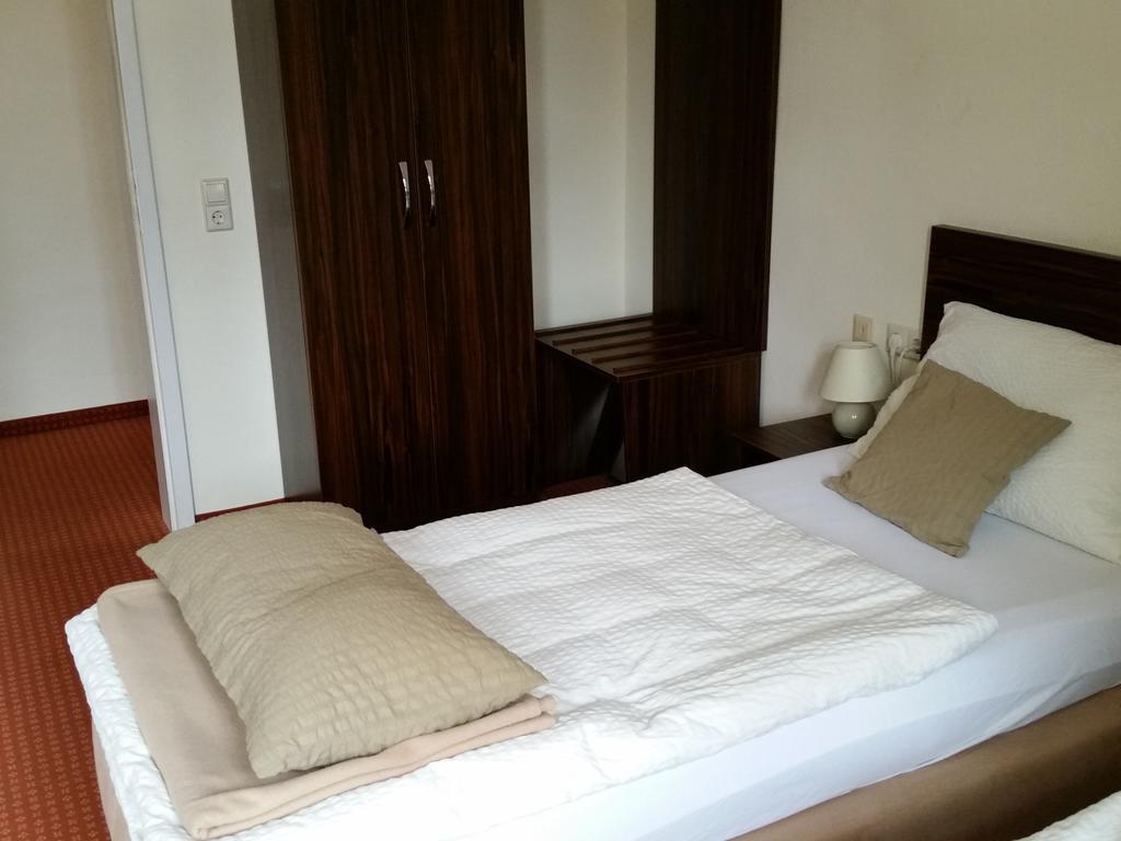 Linde Restaurant & Hotel Nussloch Luaran gambar