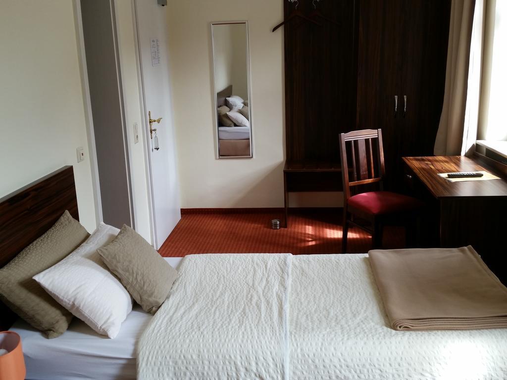 Linde Restaurant & Hotel Nussloch Luaran gambar